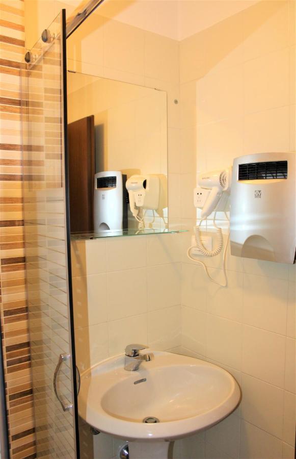 Trarego Haus Apartment Ngoại thất bức ảnh